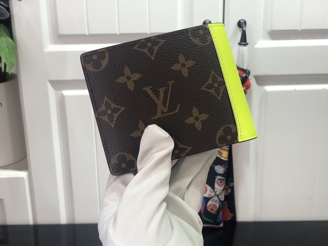 L*ouis V*uitton Bag Top Quality 11.5*9*1.5CM