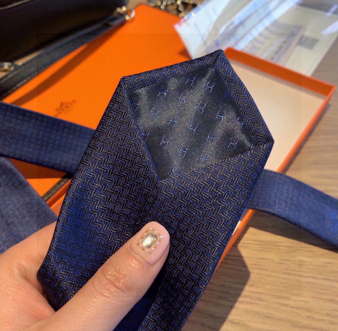 Necktie