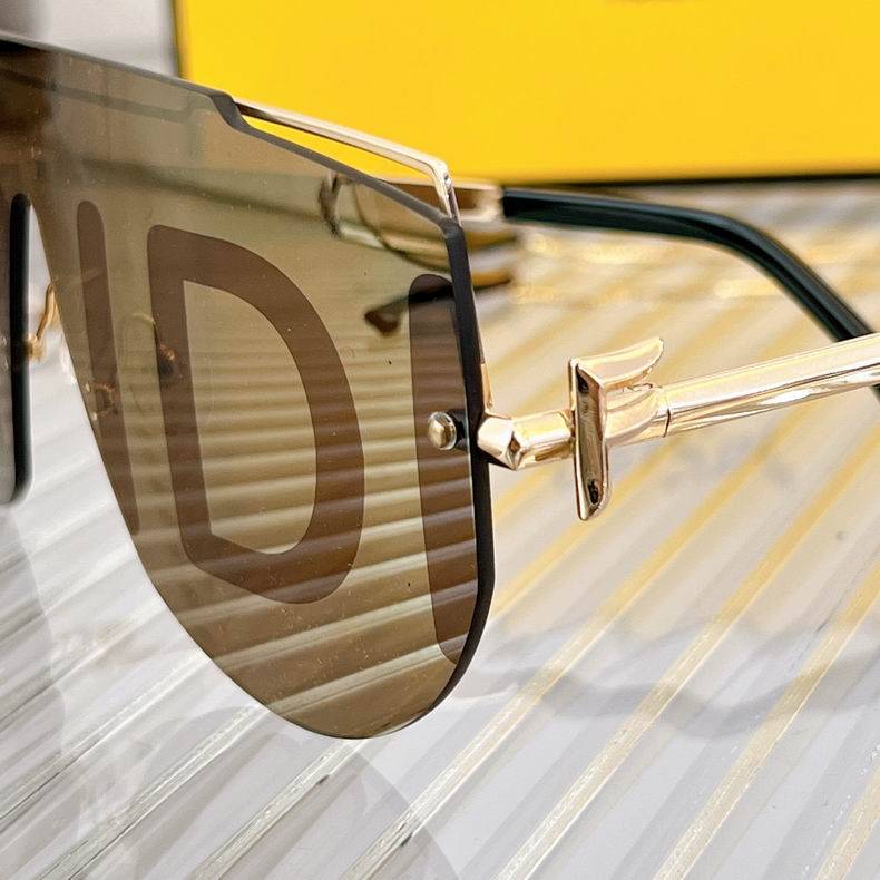 F*endi Glasses Top