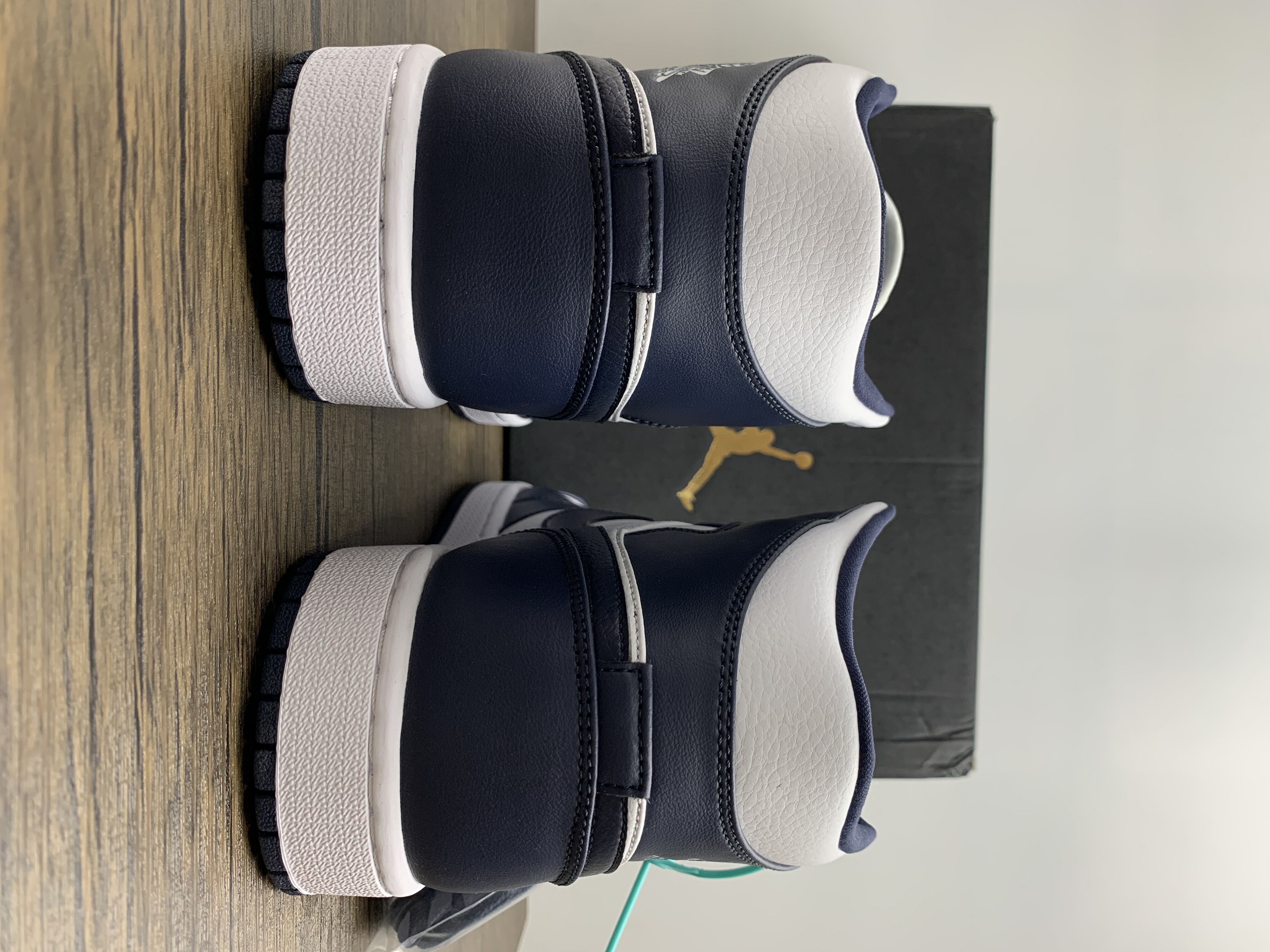 Air Jordan 1