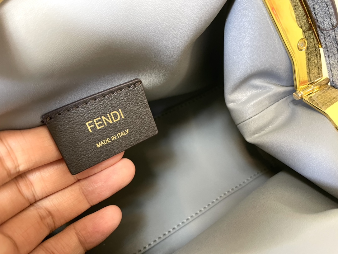 F*endi Top Bag 26*9.5*18CM