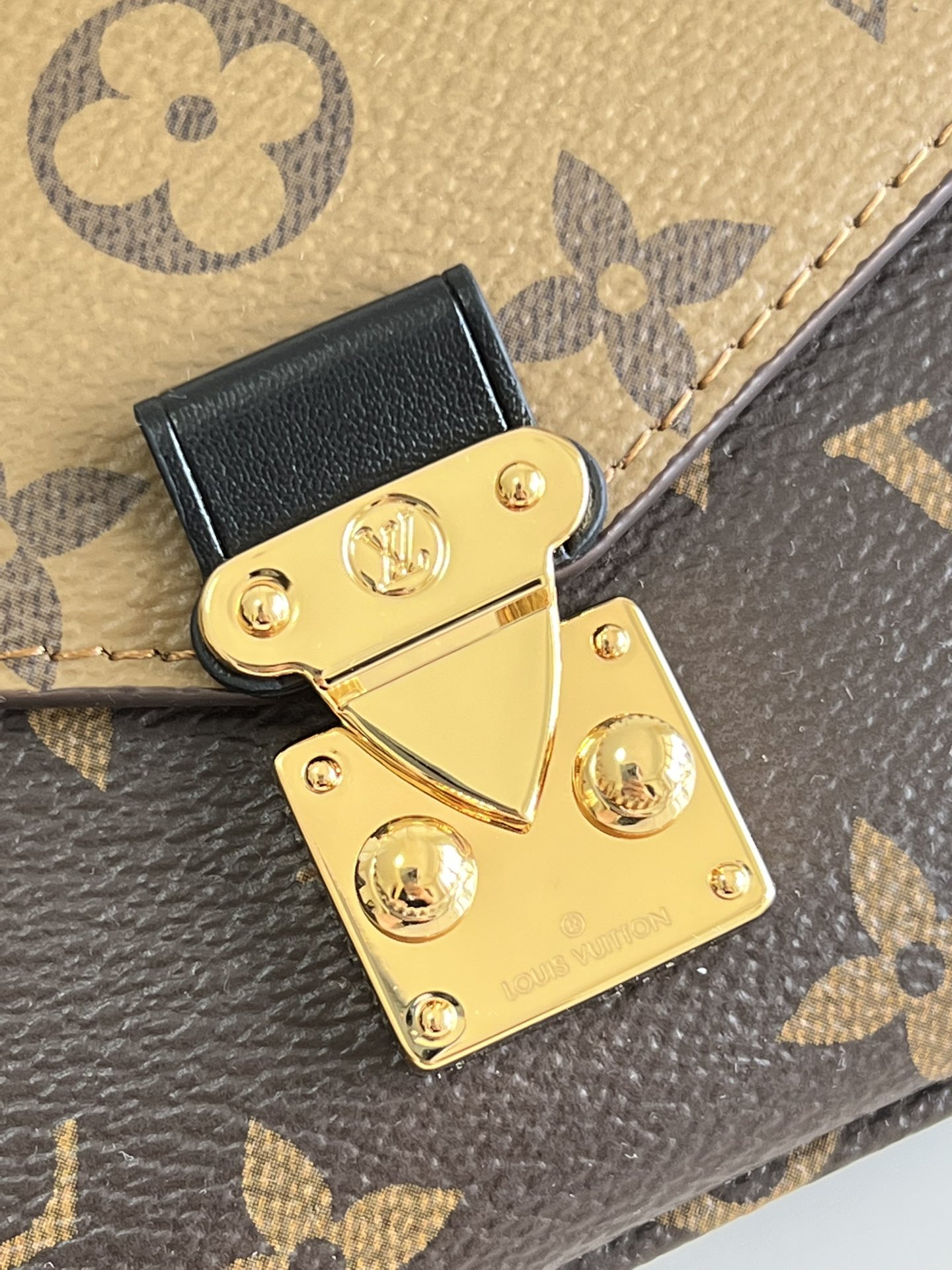 L*ouis V*uitton Bag Top Quality 14*11*3.5CM