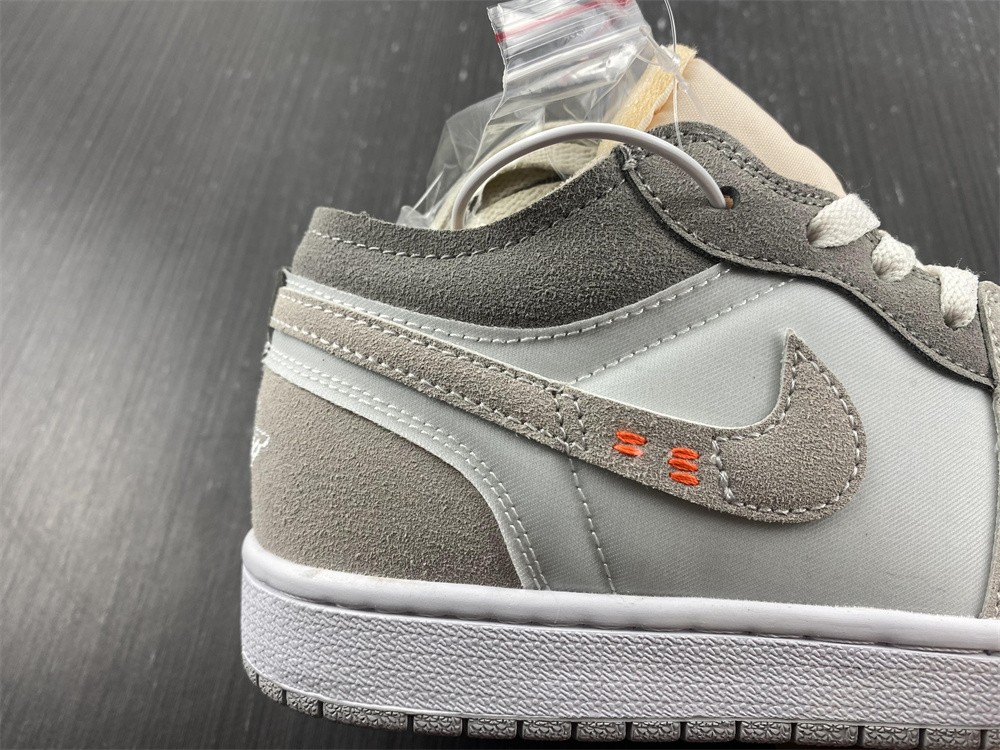 Air Jordan 1 Low