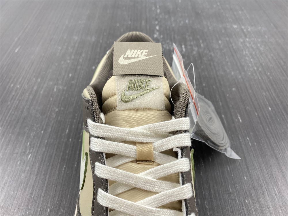 from SB Dunk Low Khaki FB4960-210