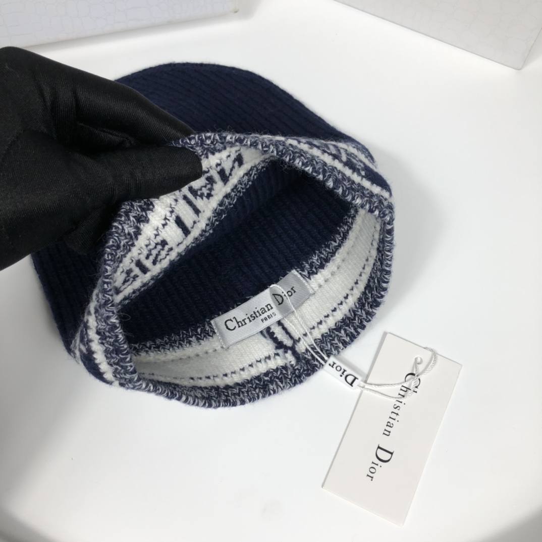 Top Hat