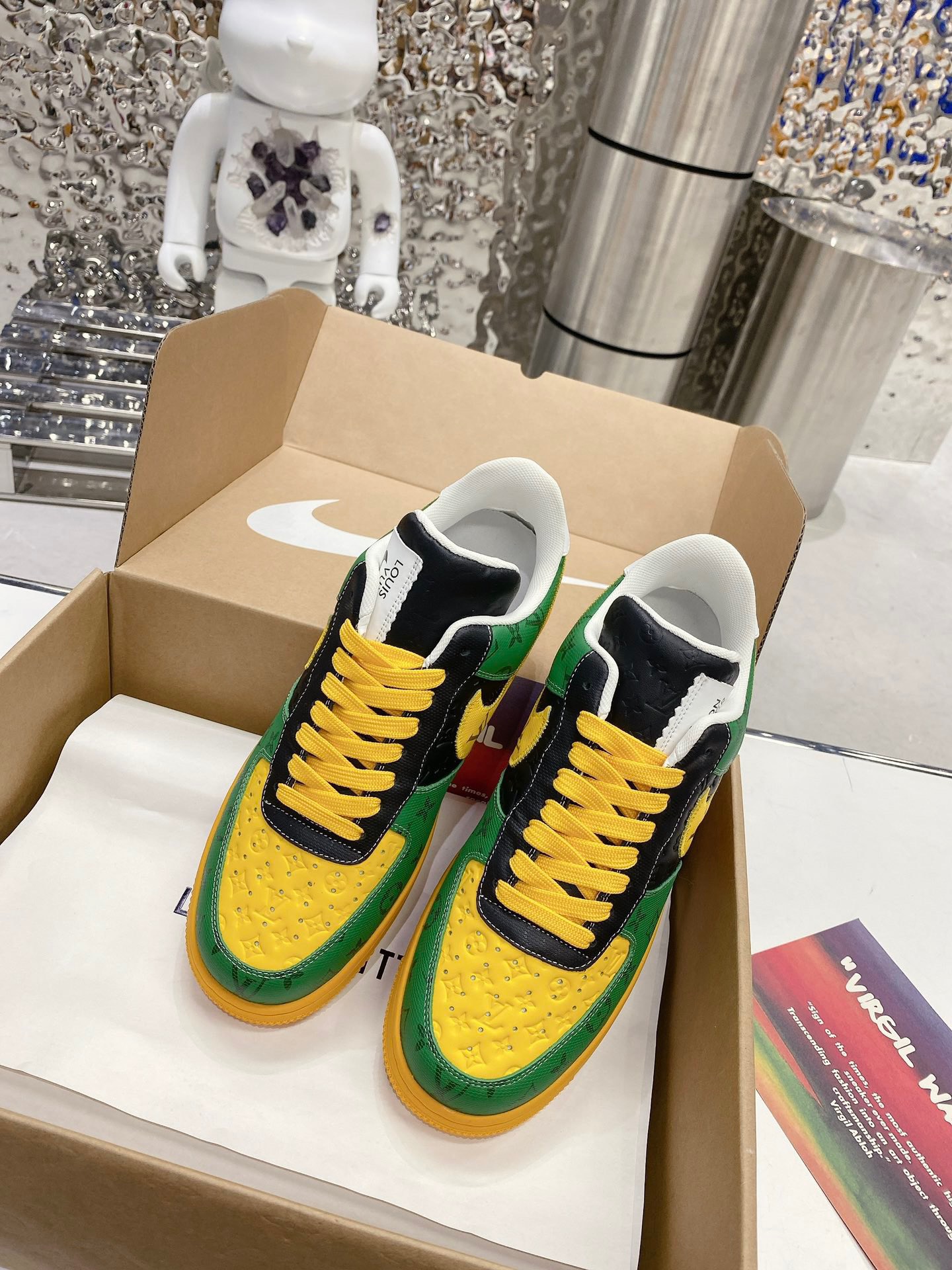 from Men Women L*ouis V*uitton * nike air j*ordan1 low aj1 Top Sneakers