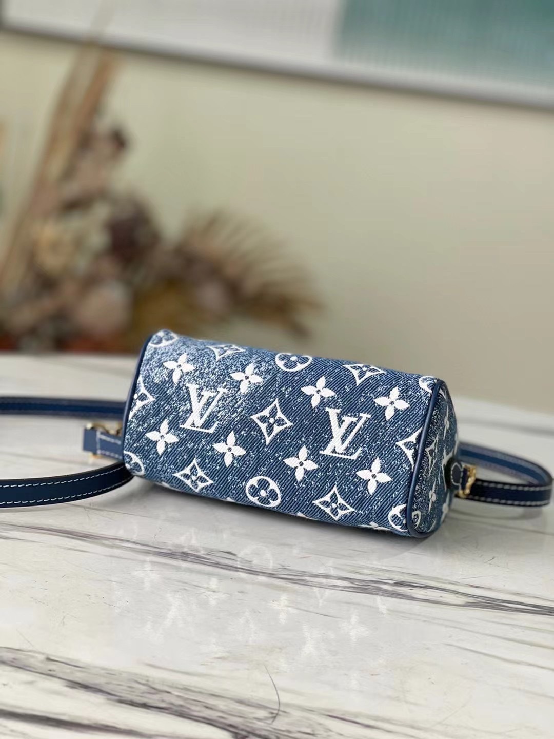 Lady L*ouis V*uitton nano speedy handbag Top Quality M81168 16*10*7.5cm