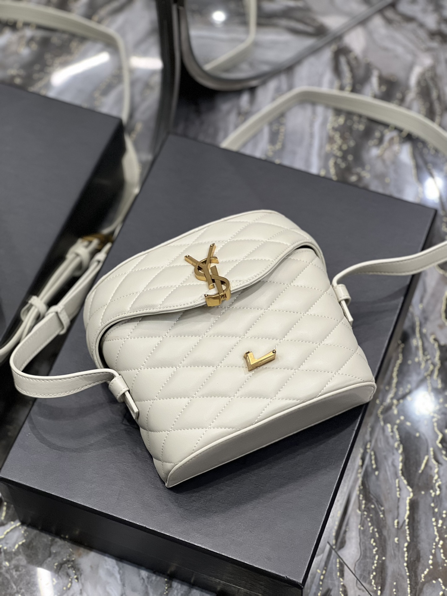 Y*SL Top Bag 19*15*8CM