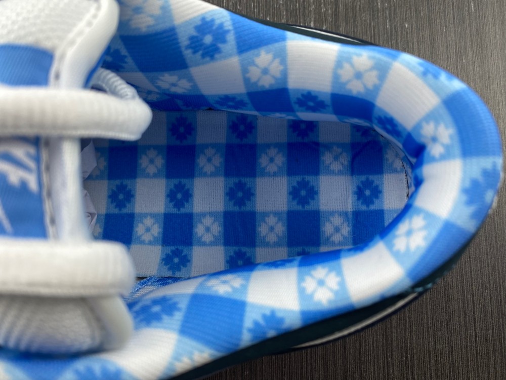 from Nike Dunk SB Low Blue Lobster 313170-342