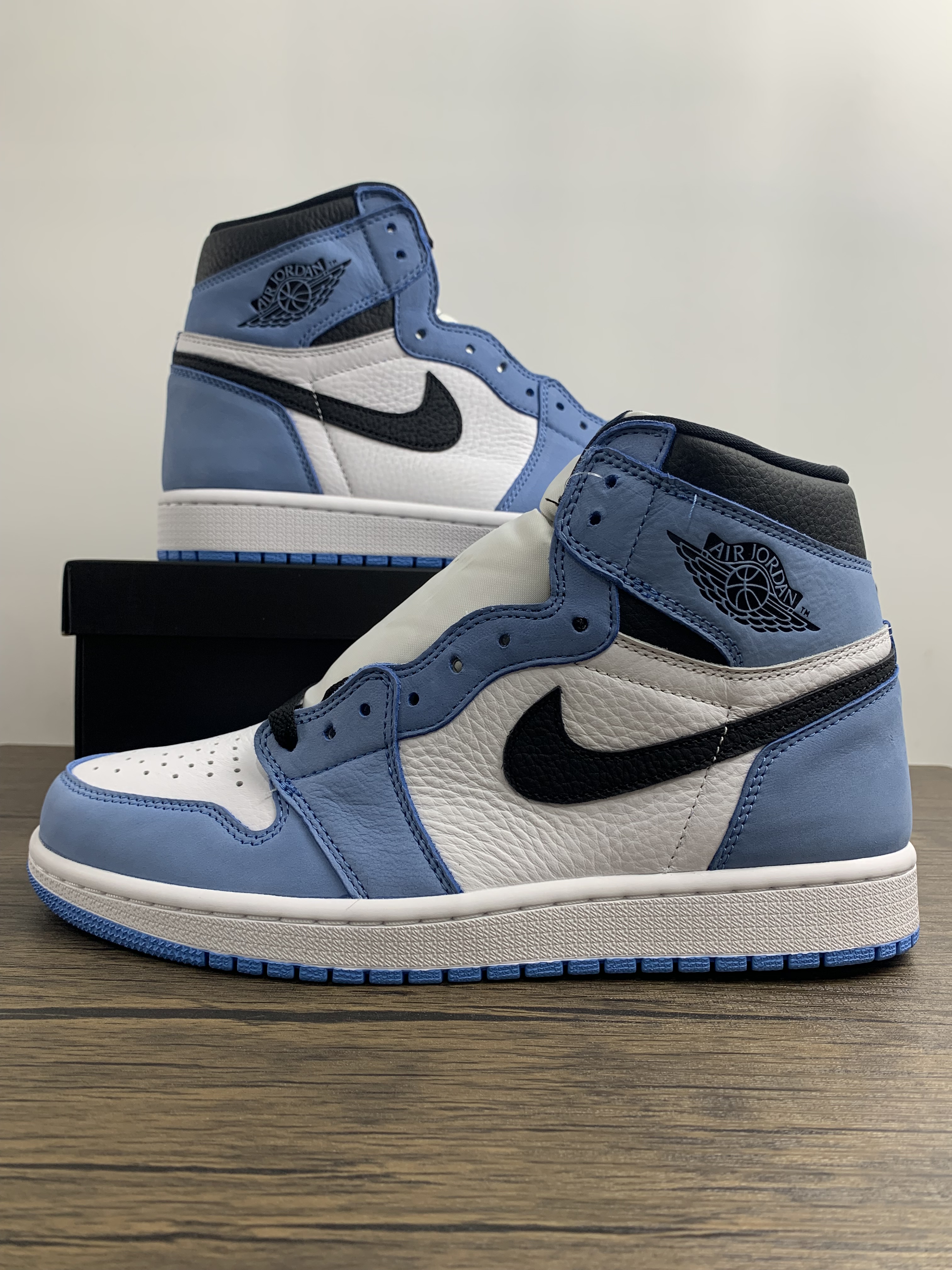Air Jordan 1