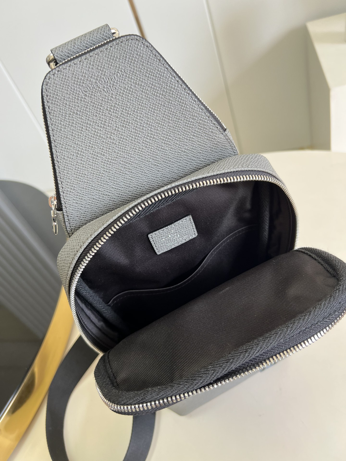 L*ouis V*uitton Bag Top Quality 20*31*10CM
