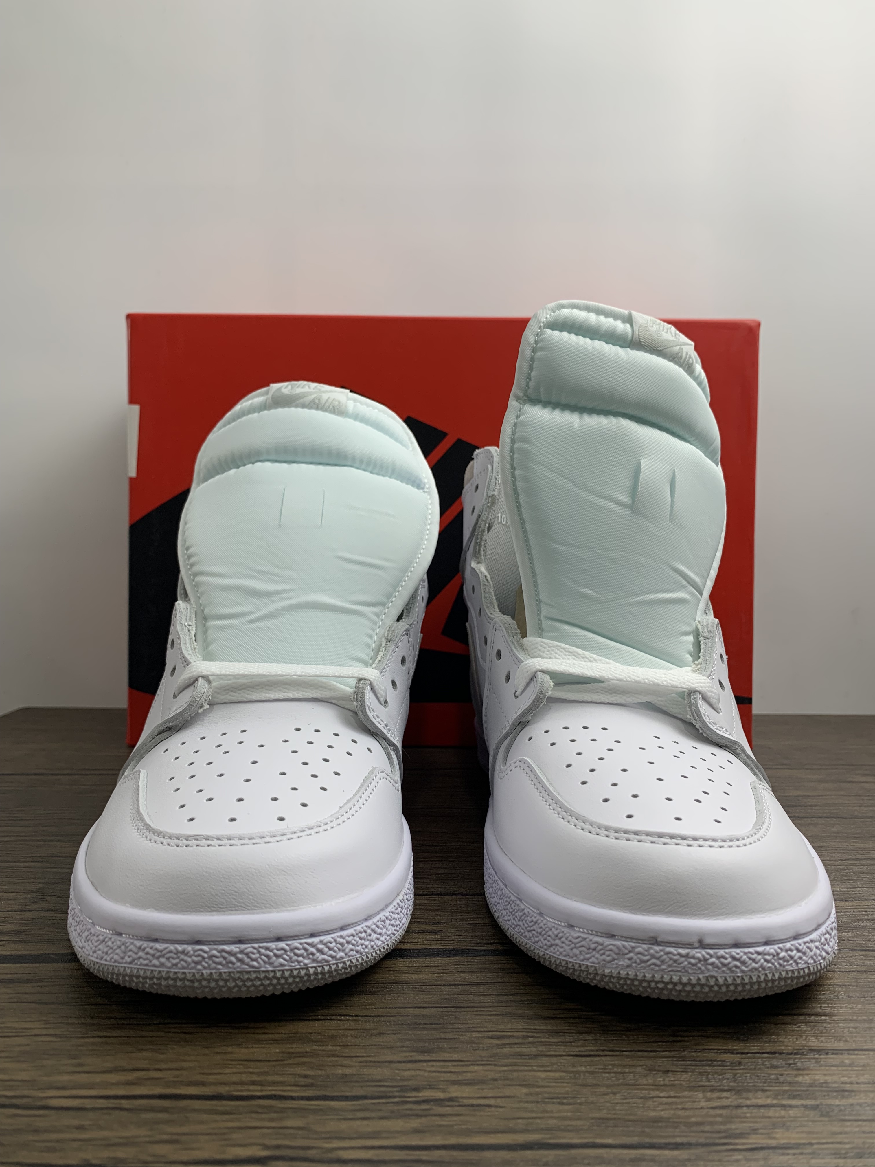 Air Jordan 1 AJ1