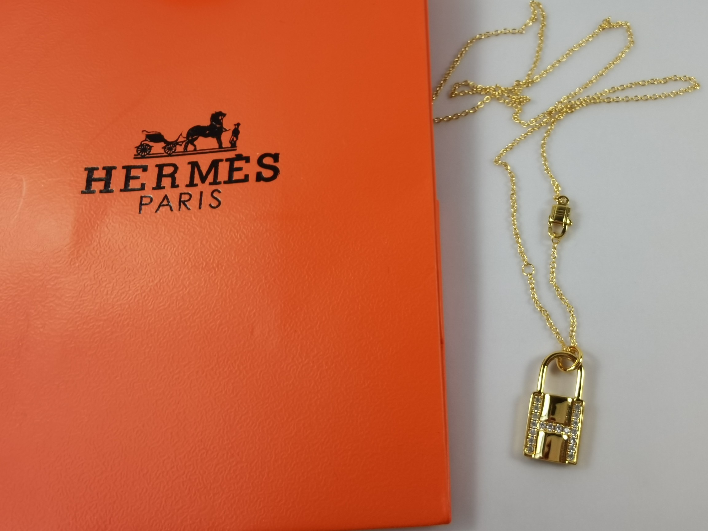 Necklace H*ermes