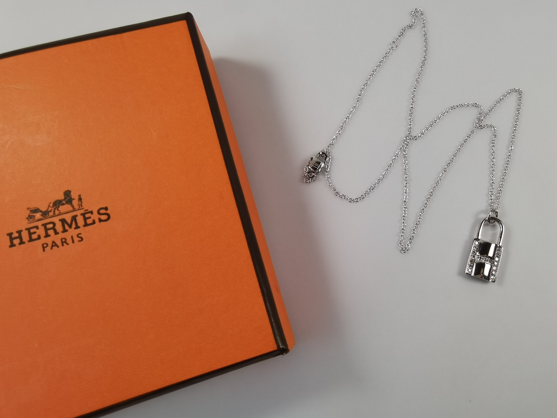 Necklace H*ermes