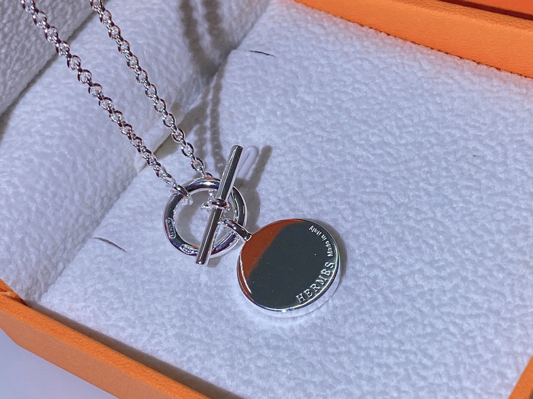 Necklace H*ermes