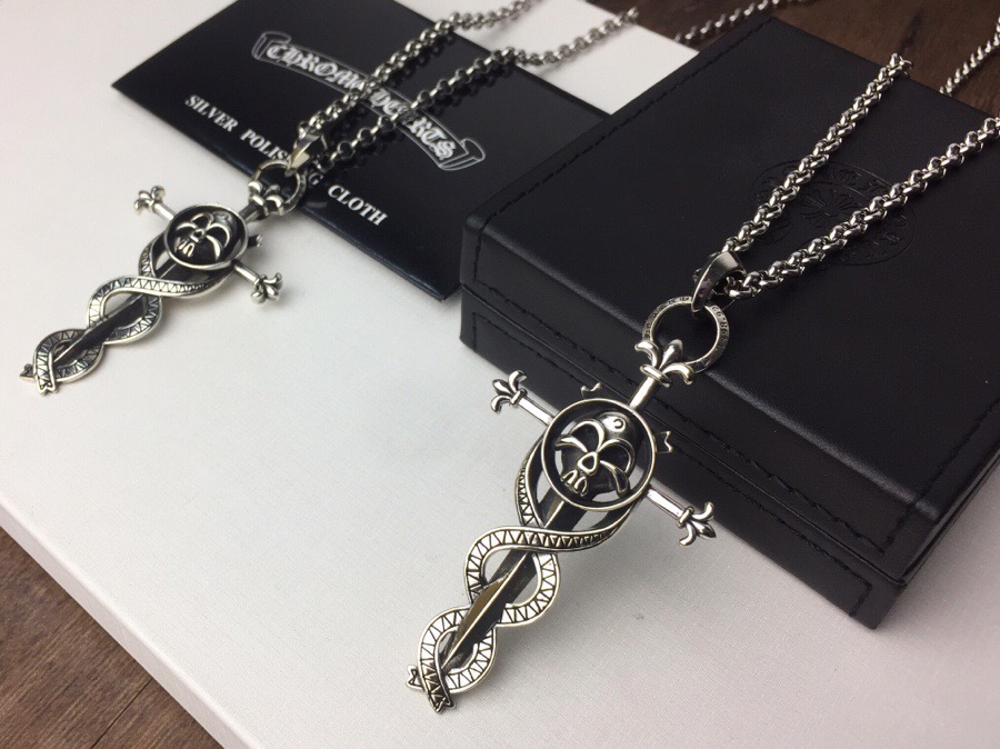 Necklace C*hrome H*earts