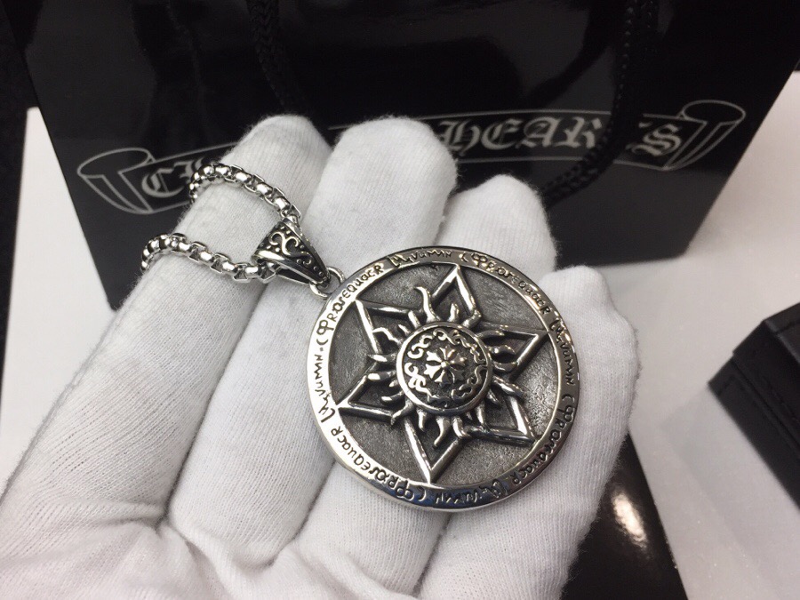 Necklace C*hrome H*earts