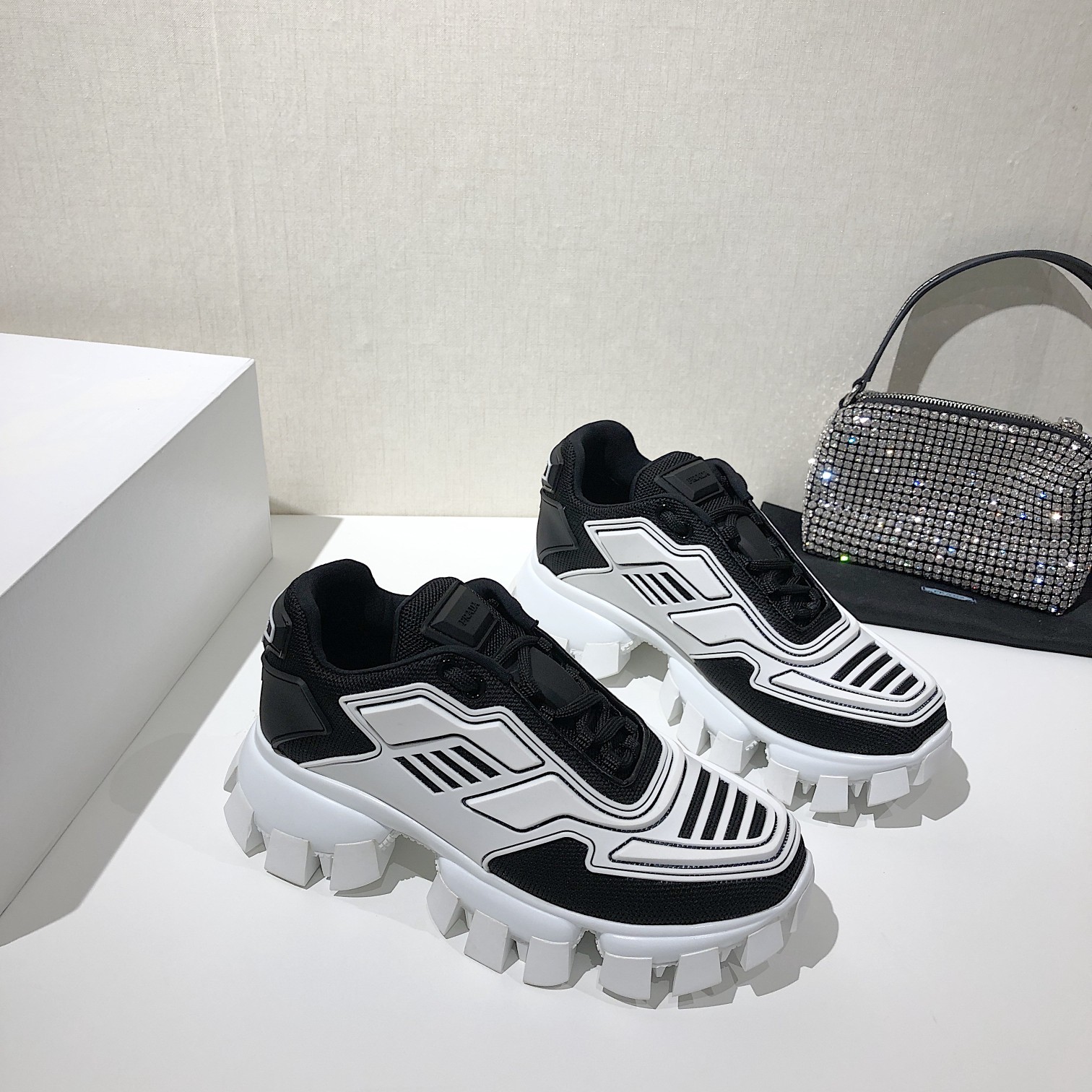 Men P*rada Top Sneaker （ ）