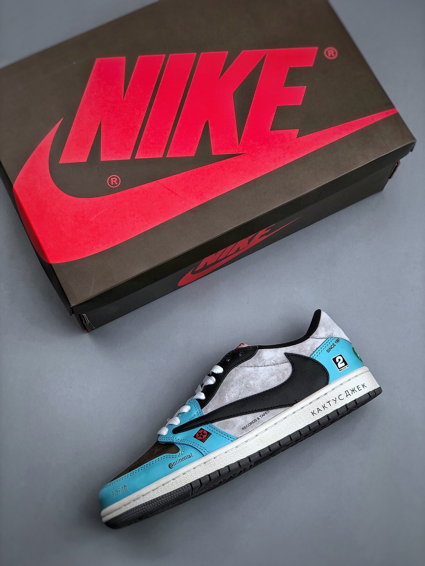 T*ravis S*cott Nike Air Jordan 1 low AJ1 DM7866-009