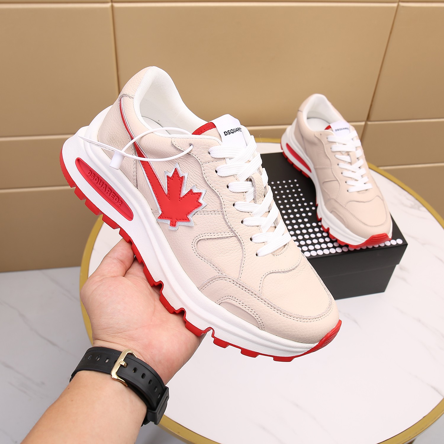 Men O*ff W*hite Top Sneakers