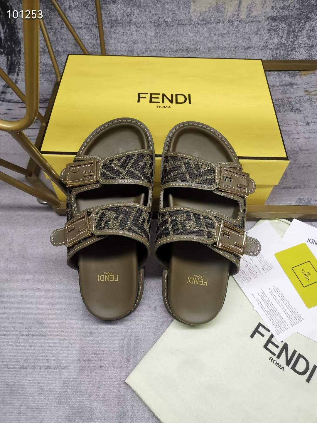 Women Men F*endi Top Sandals ( )