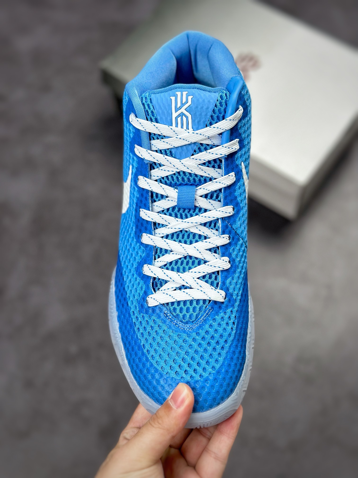 NIKE Kyrie 1