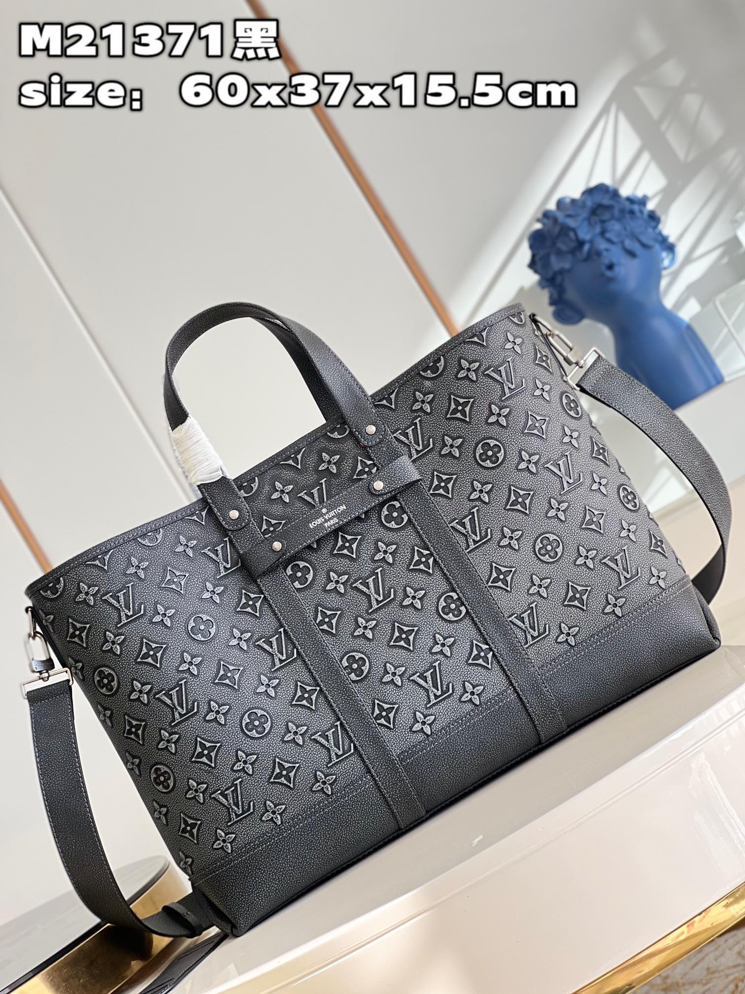 L*ouis V*uitton tote journey m21371 Top Bag