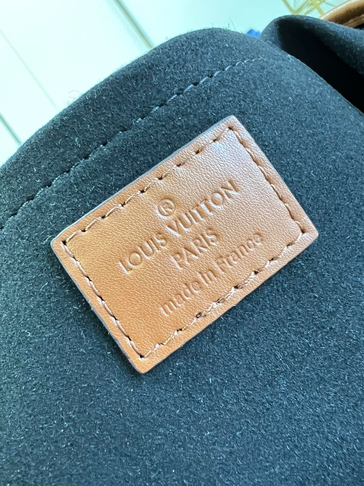 L*ouis V*uitton m45142 Top Bag