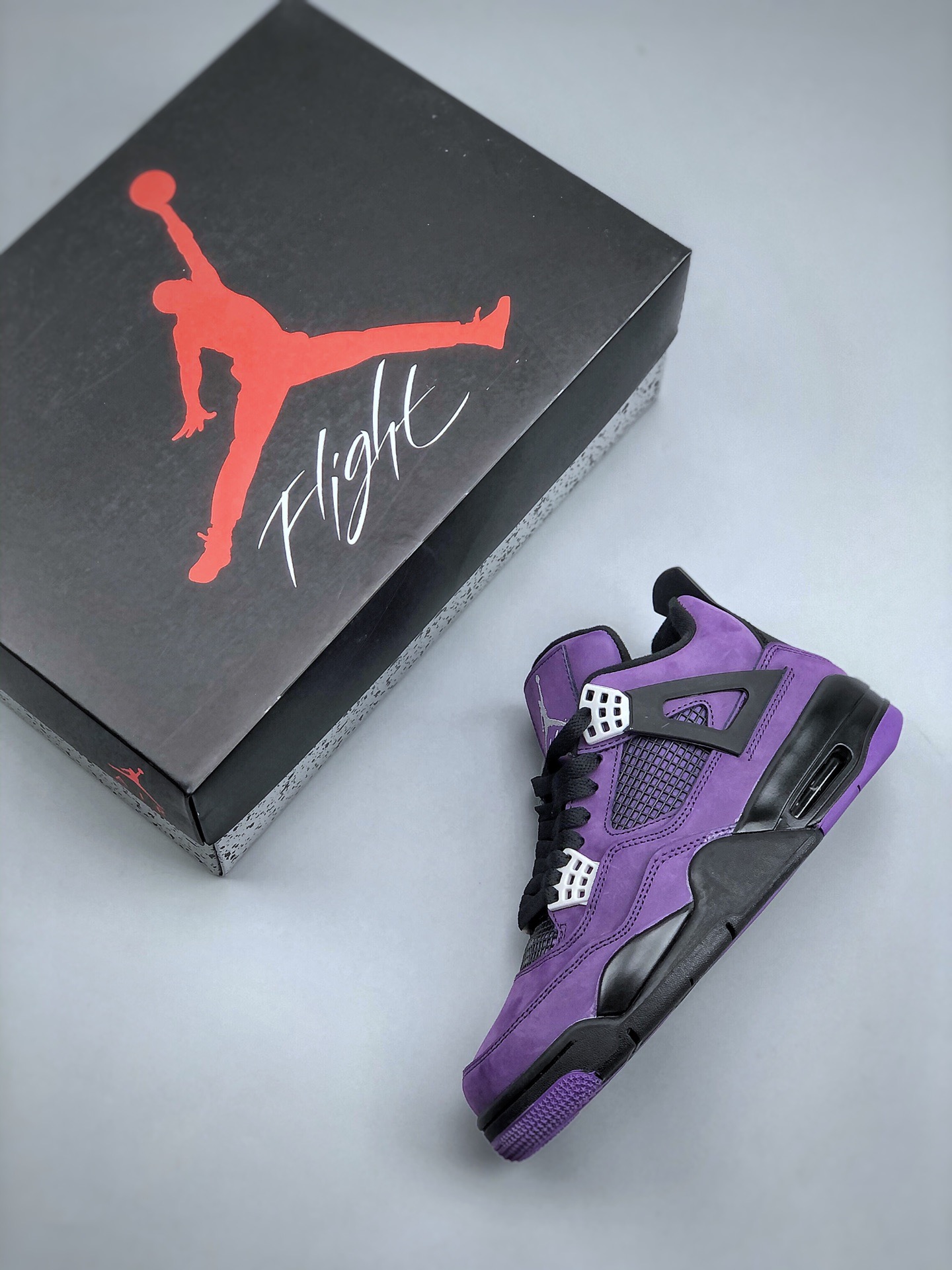 Nike Air Jordan 4 Retro