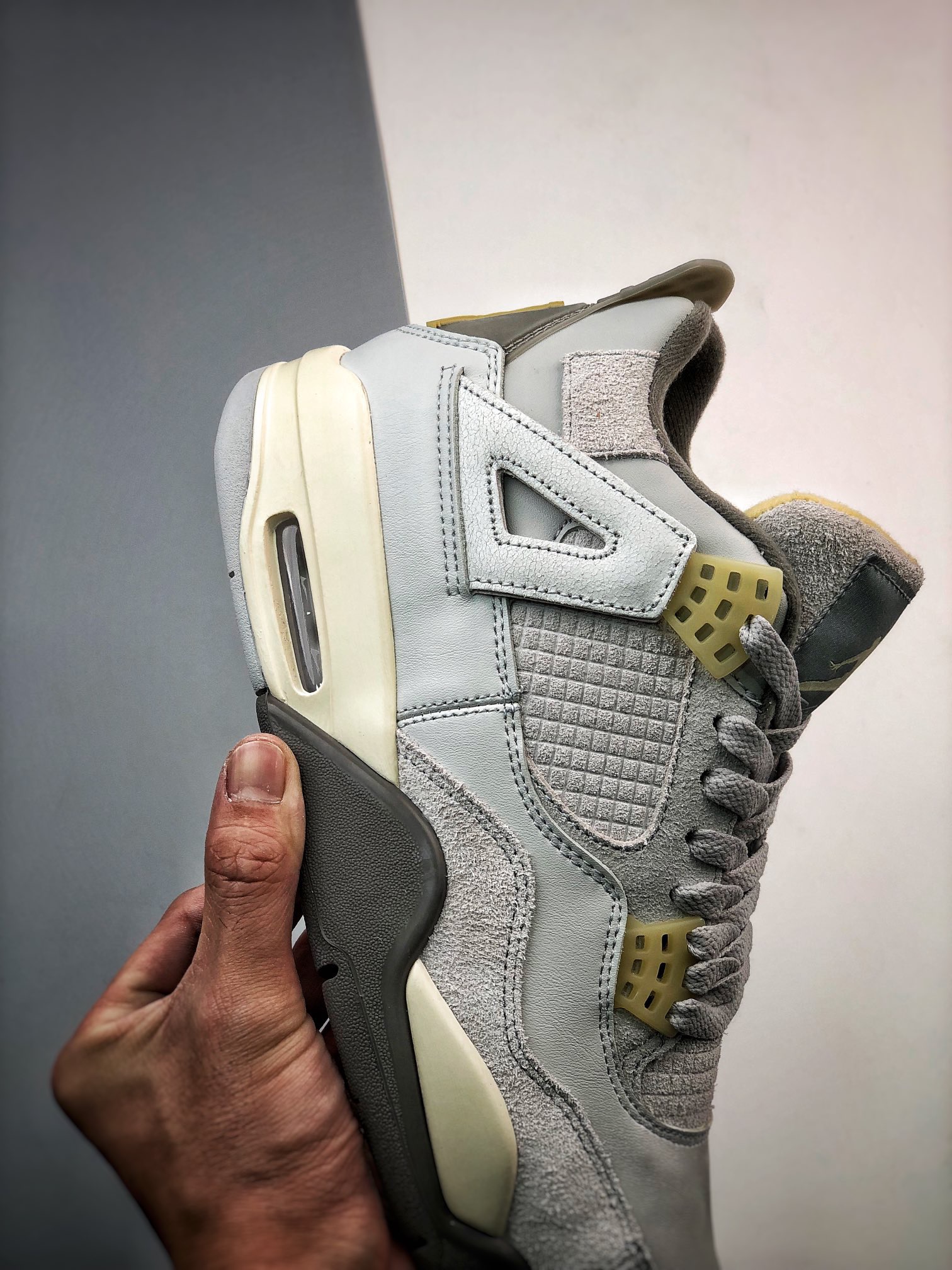 Nike Air Jordan 4 Retro