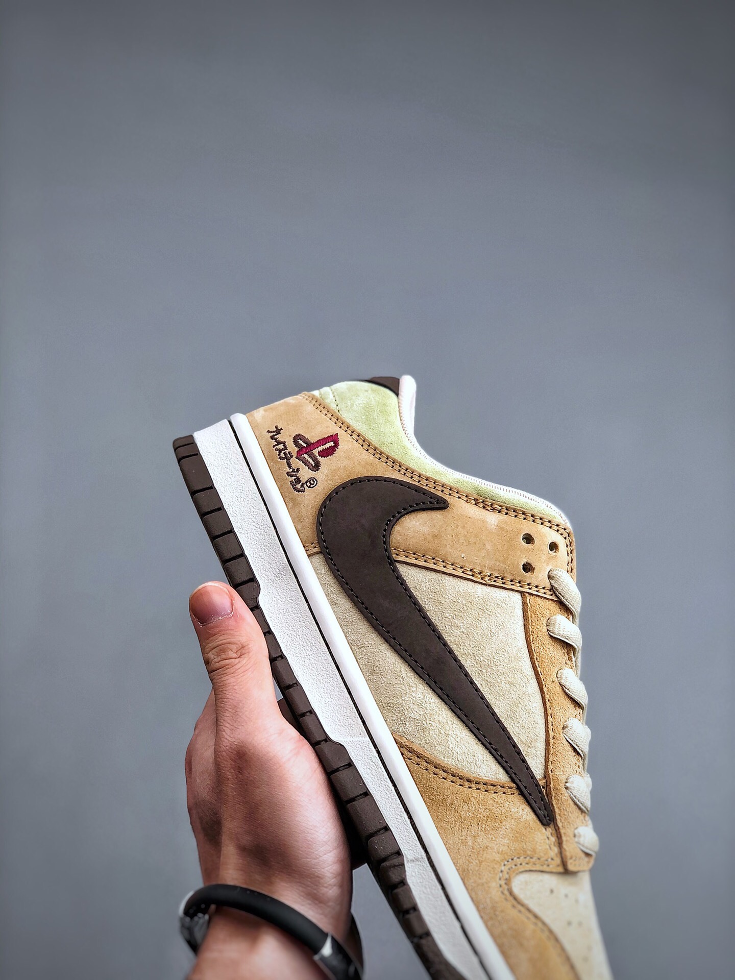 Nike SB Dunk Low