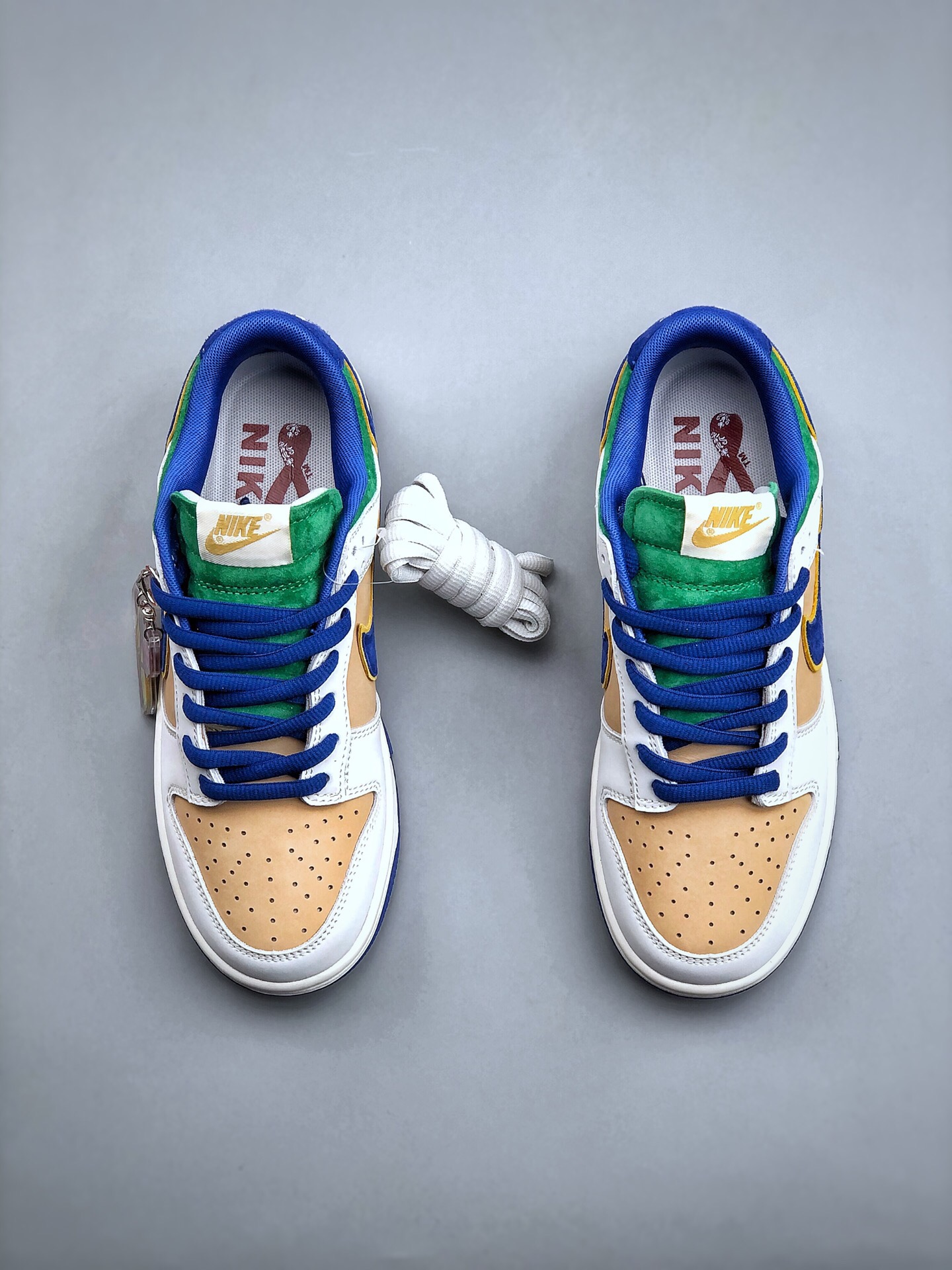 Nike SB Dunk Low