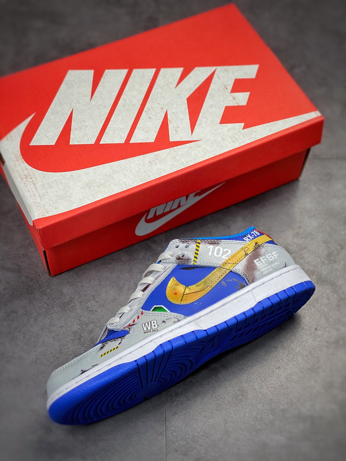 Nike SB Dunk Low