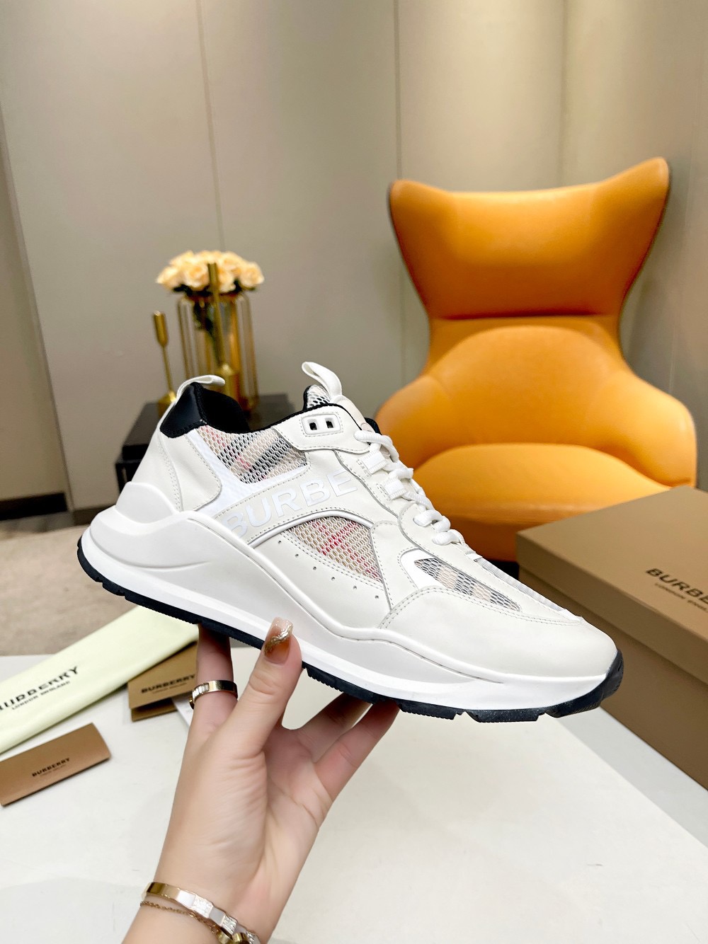 Men B*rberry Sneaker ()