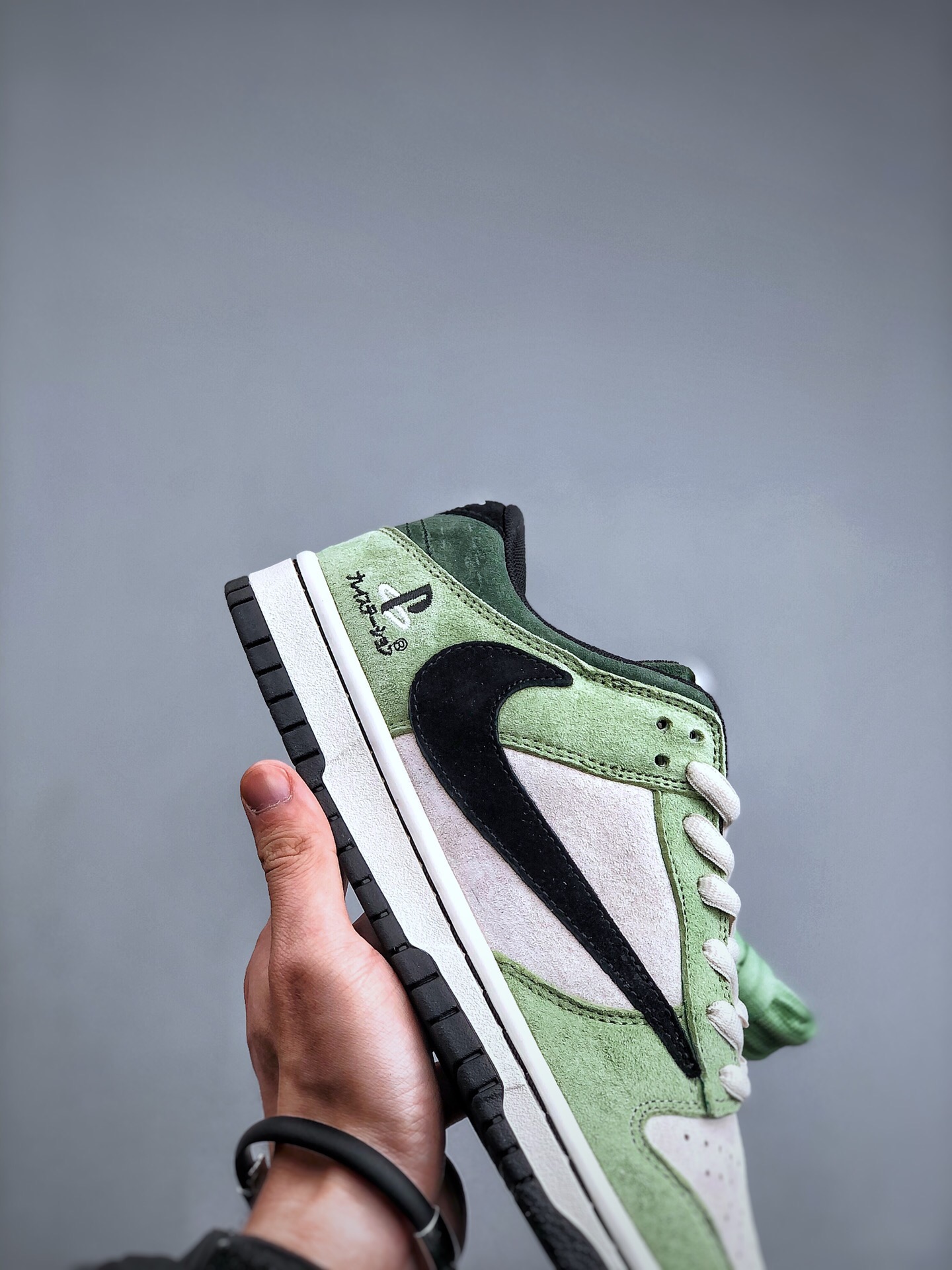 Nike SB Dunk Low