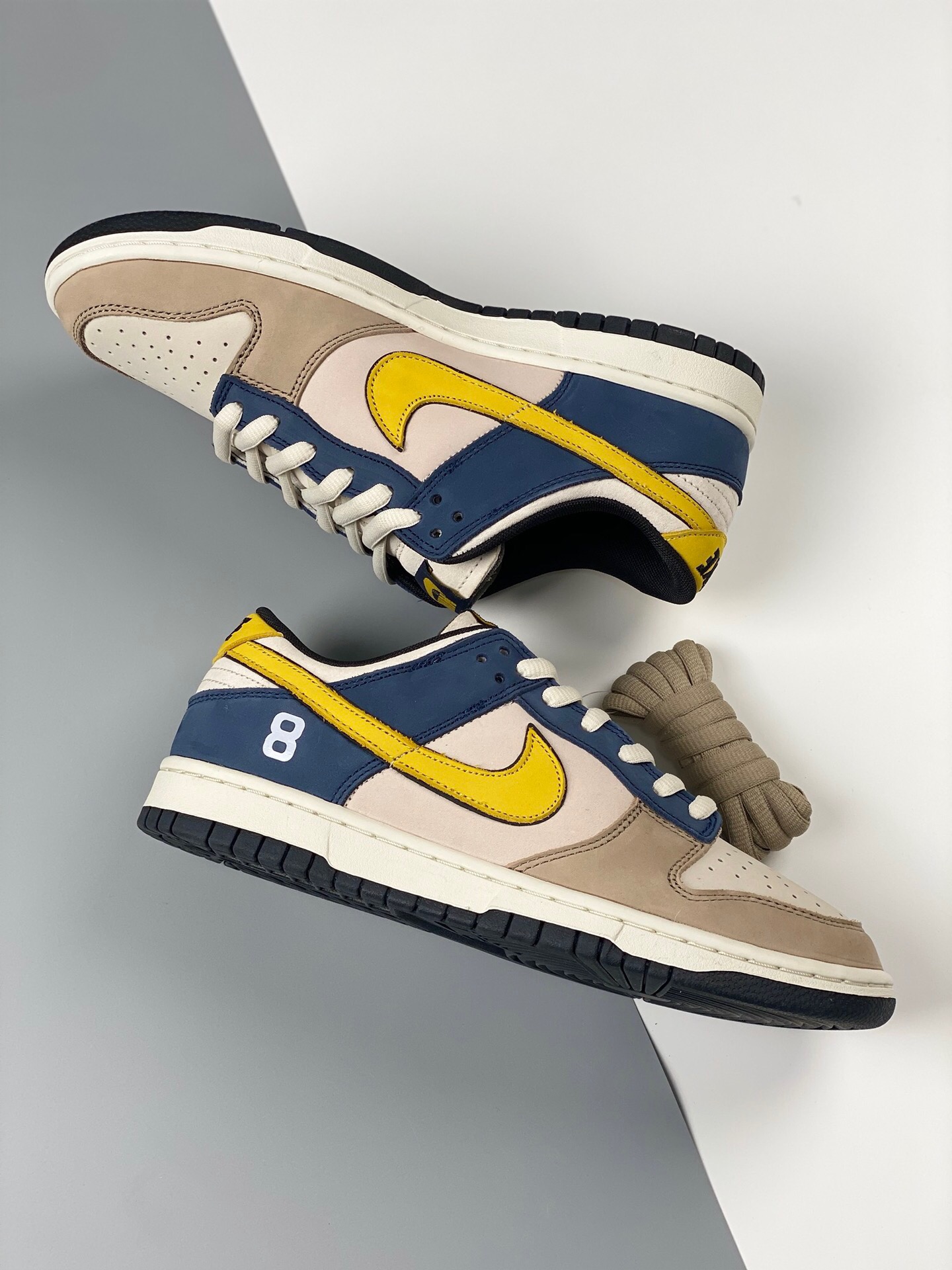 Nike SB Dunk Low