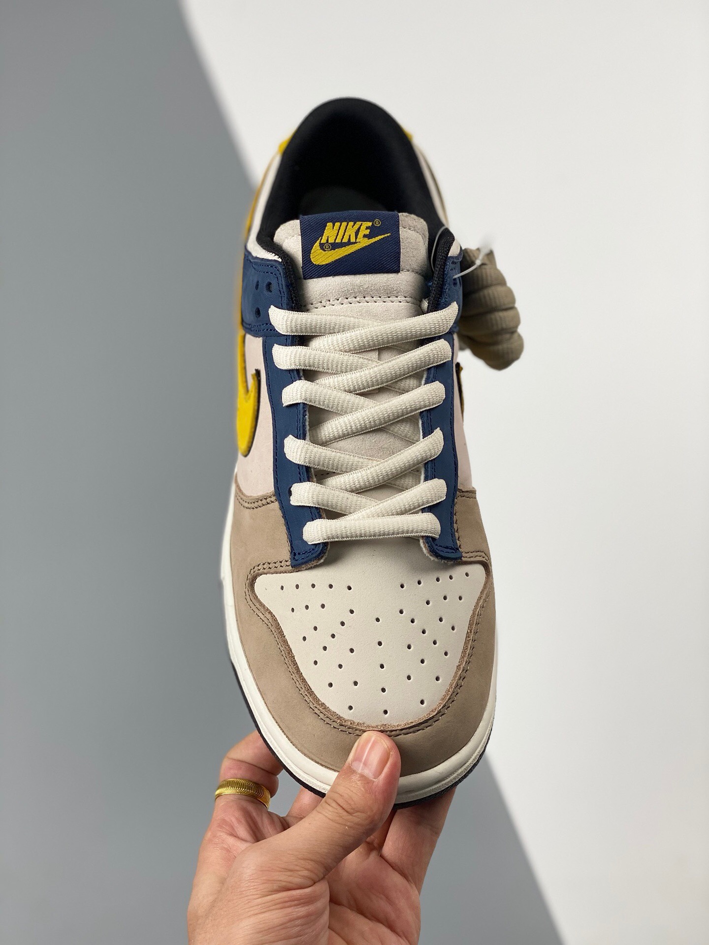 Nike SB Dunk Low
