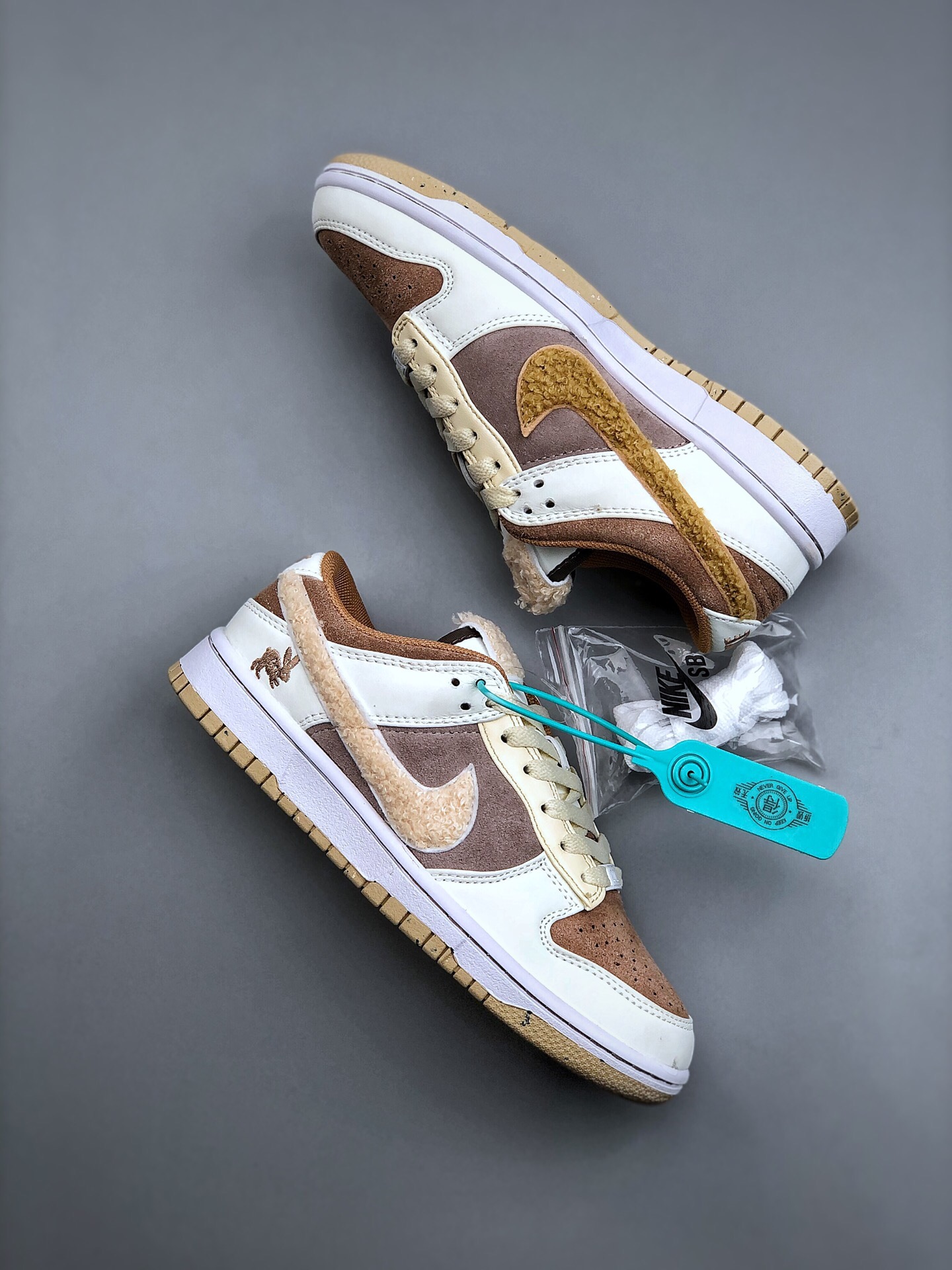 Nike SB Dunk Low