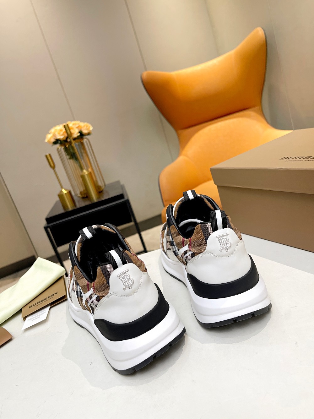 Men B*rberry Sneaker ()