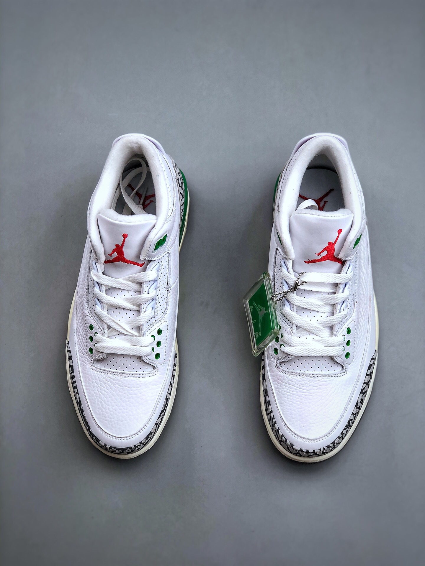 NIKE Air Jordan 3