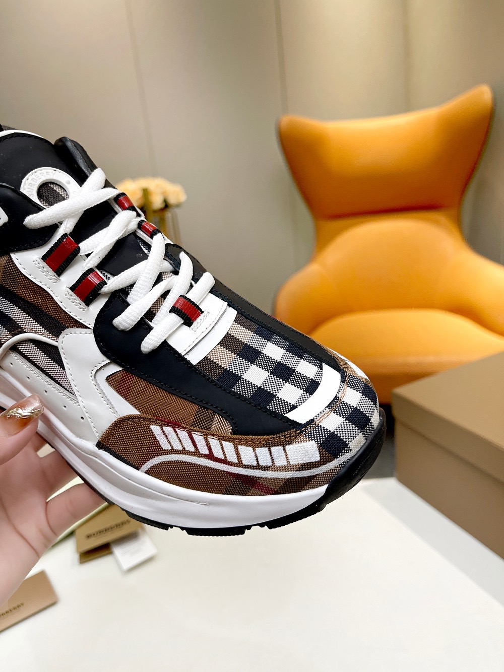 Men B*rberry Sneaker ()