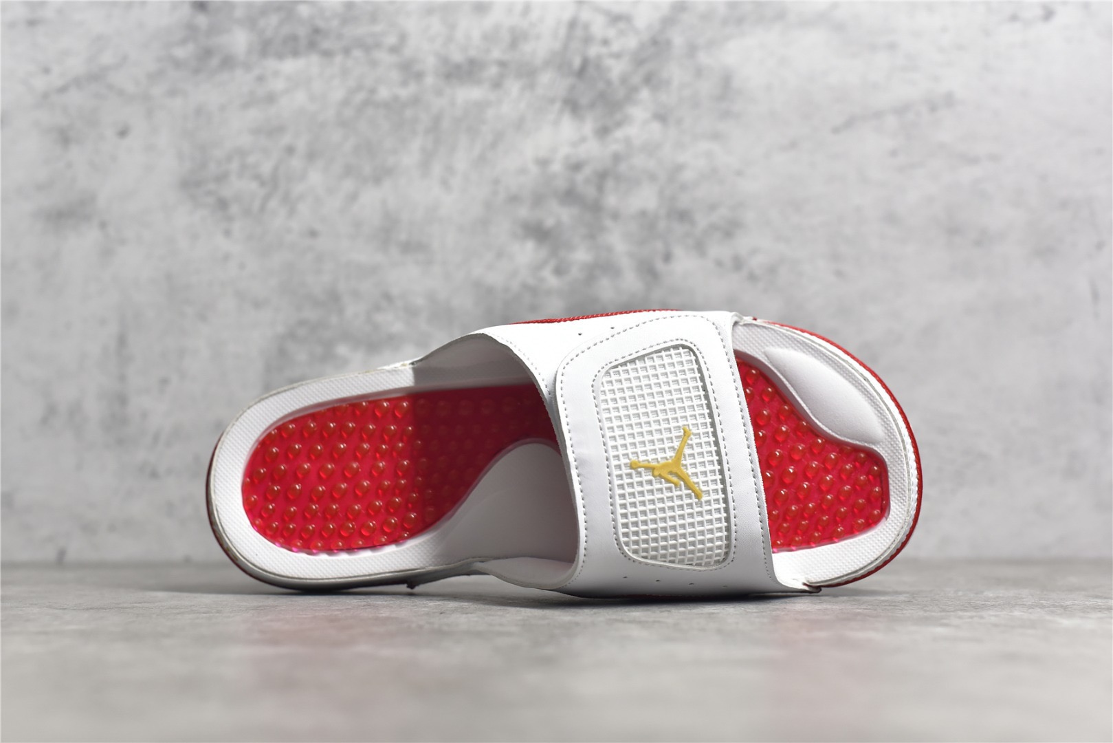Nike Air Jordan 4 Slippers