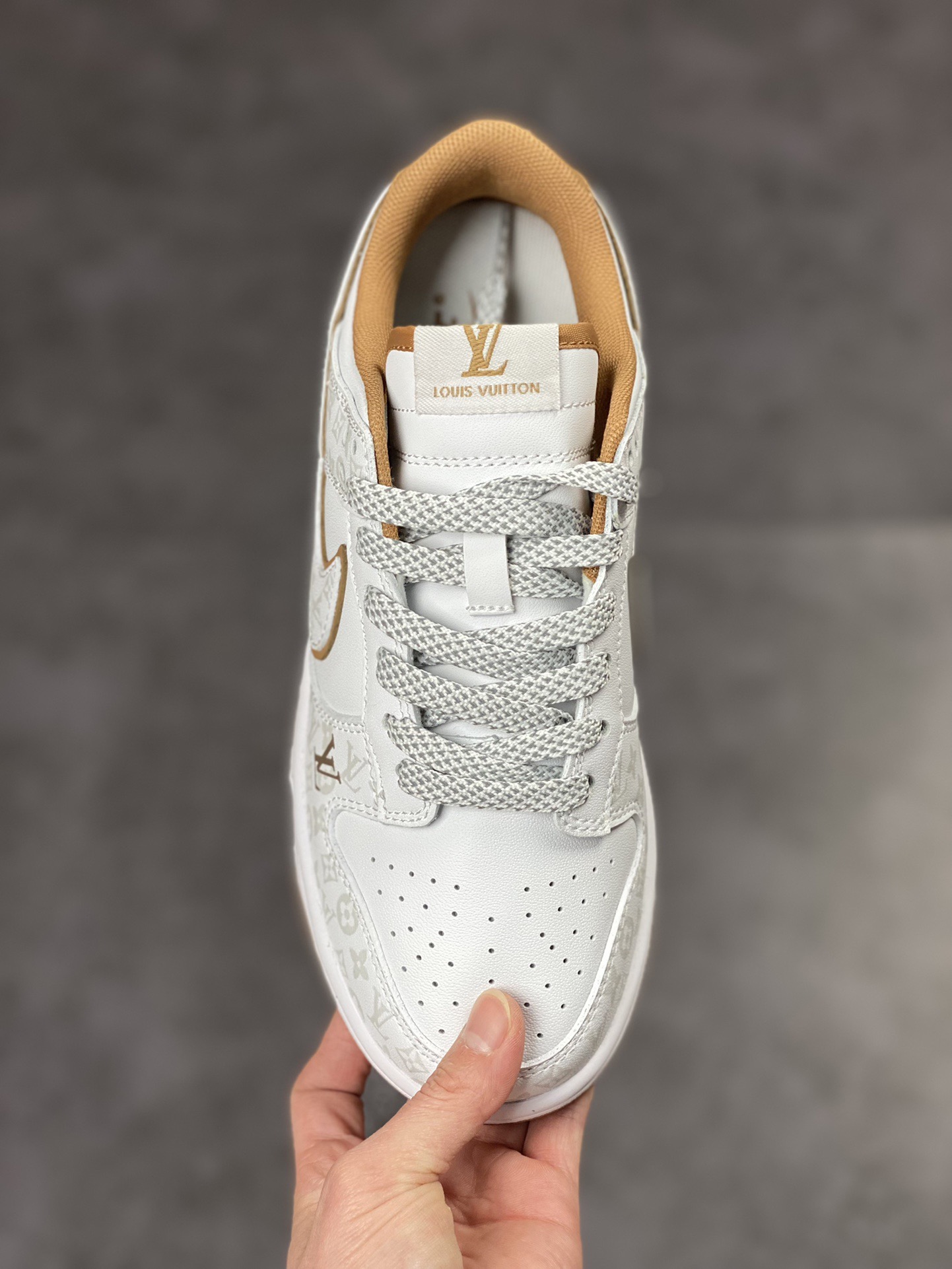 Nike SB Dunk Low