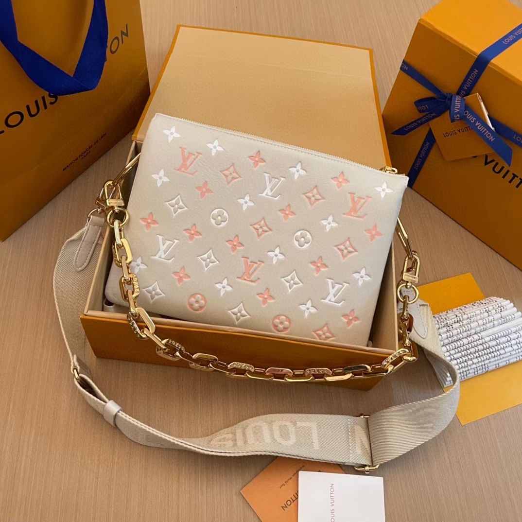 L*ouis V*uitton M22398 Top Bag