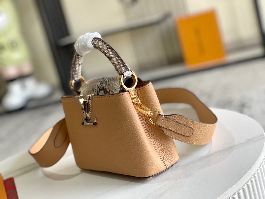 L*ouis V*uitton Top Bag