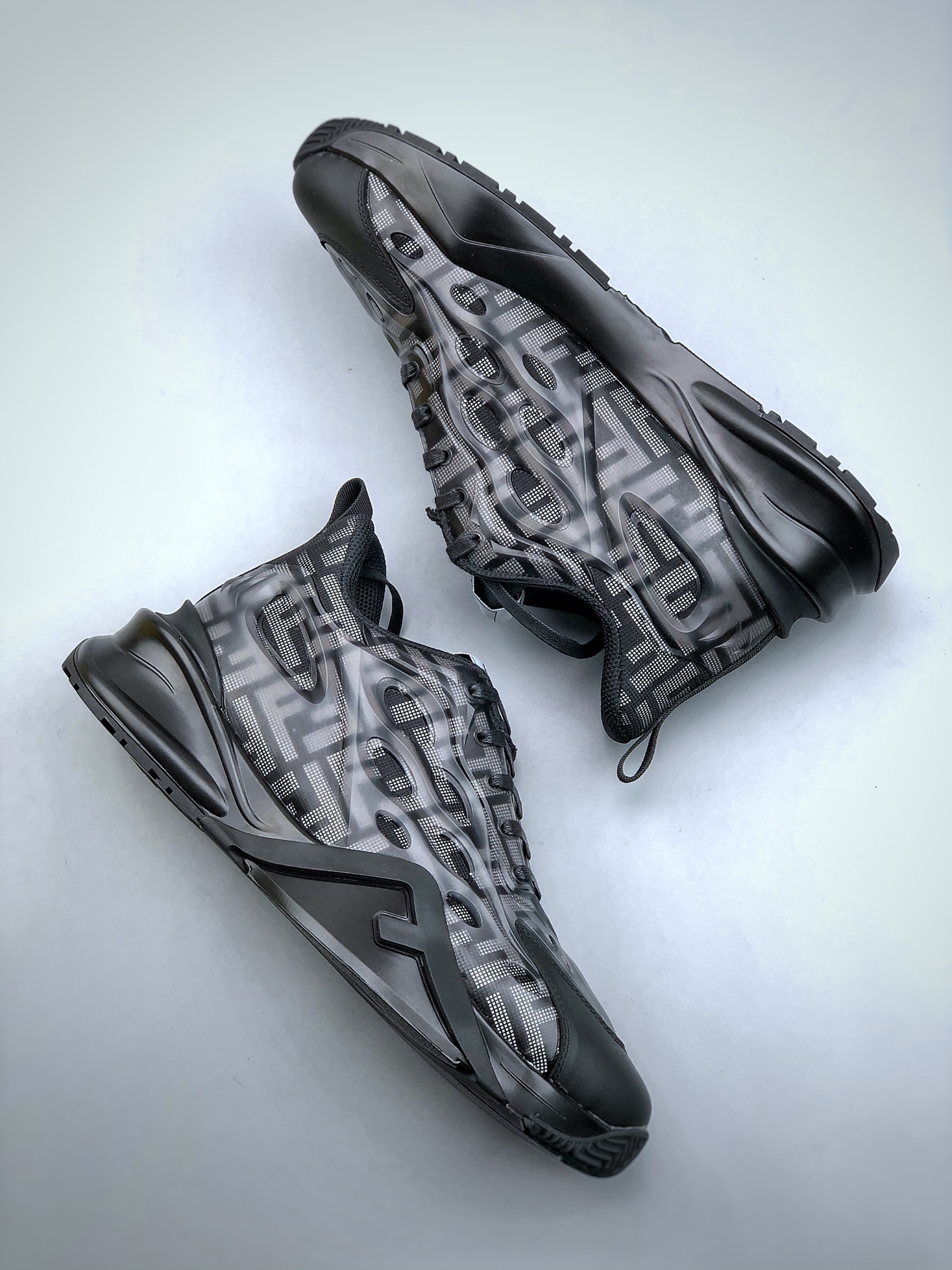 Men F*endi Top Sneaker ( )