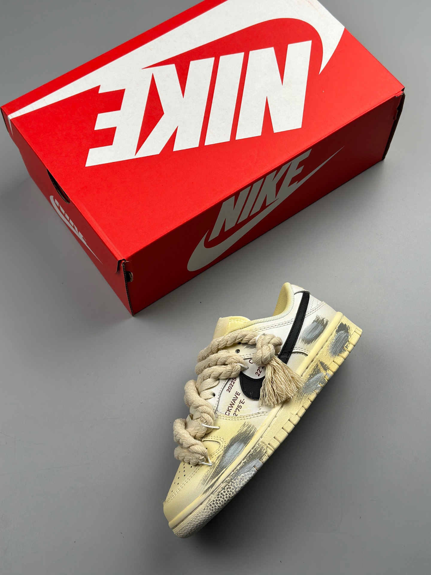 Nike SB Dunk Low