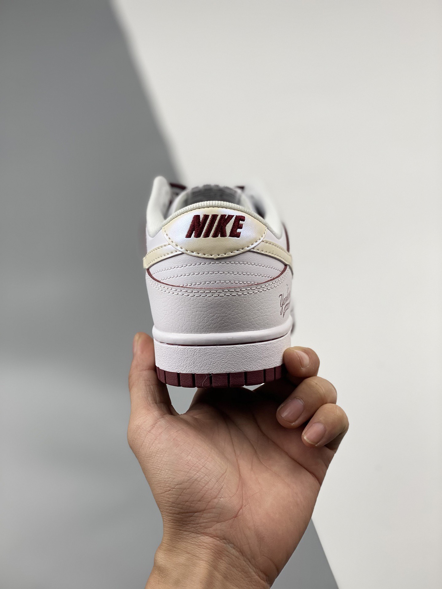 Nike SB Dunk Low