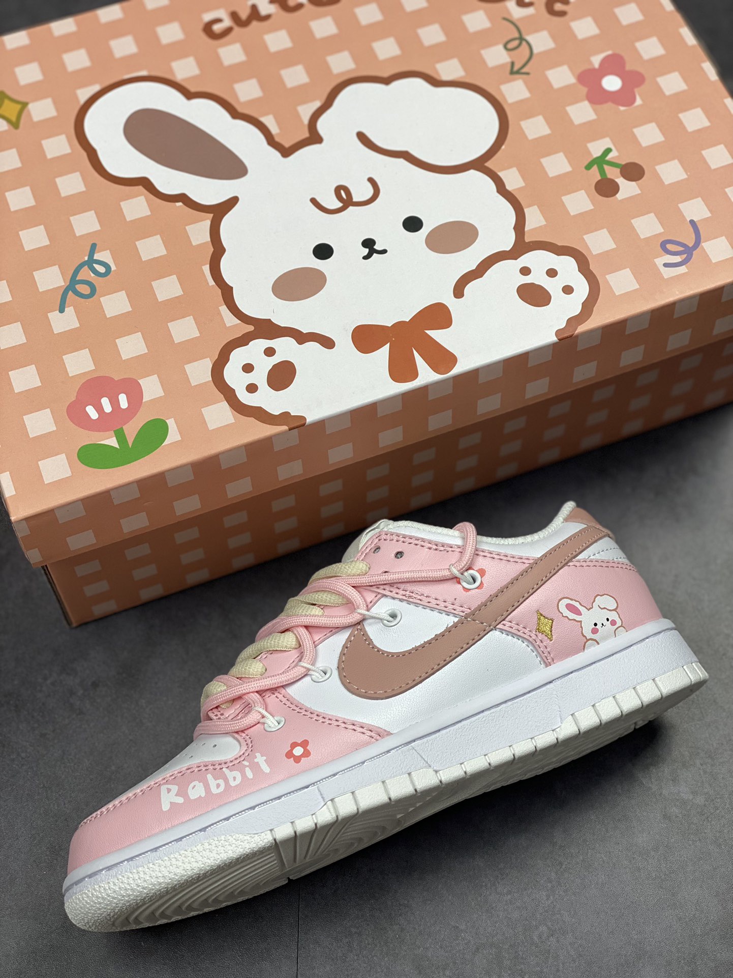 Nike SB Dunk Low