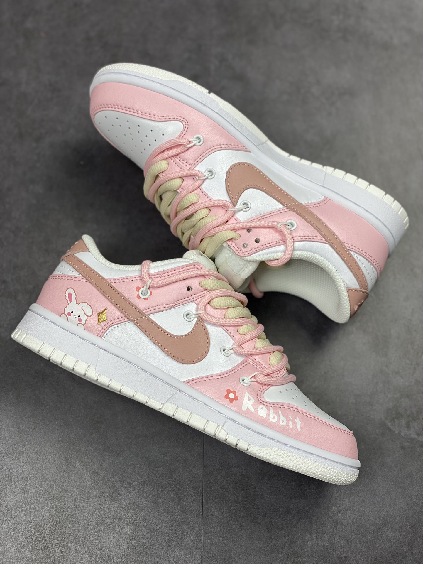 Nike SB Dunk Low